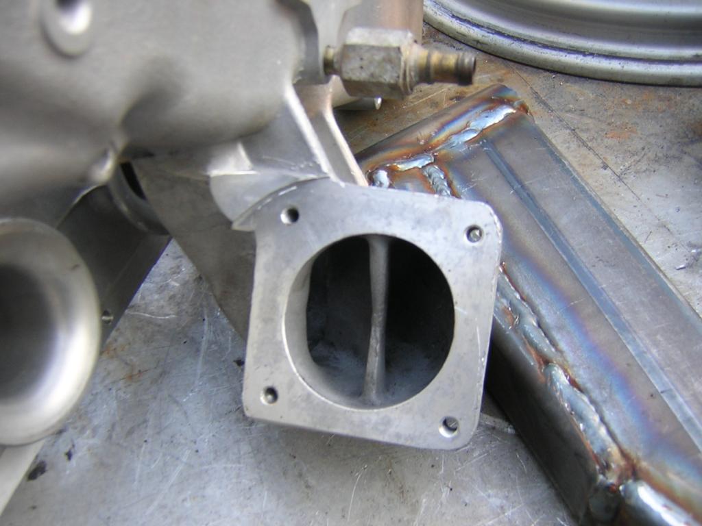 gal/Cosworth_4x4/Cossie_manifold_details02.JPG