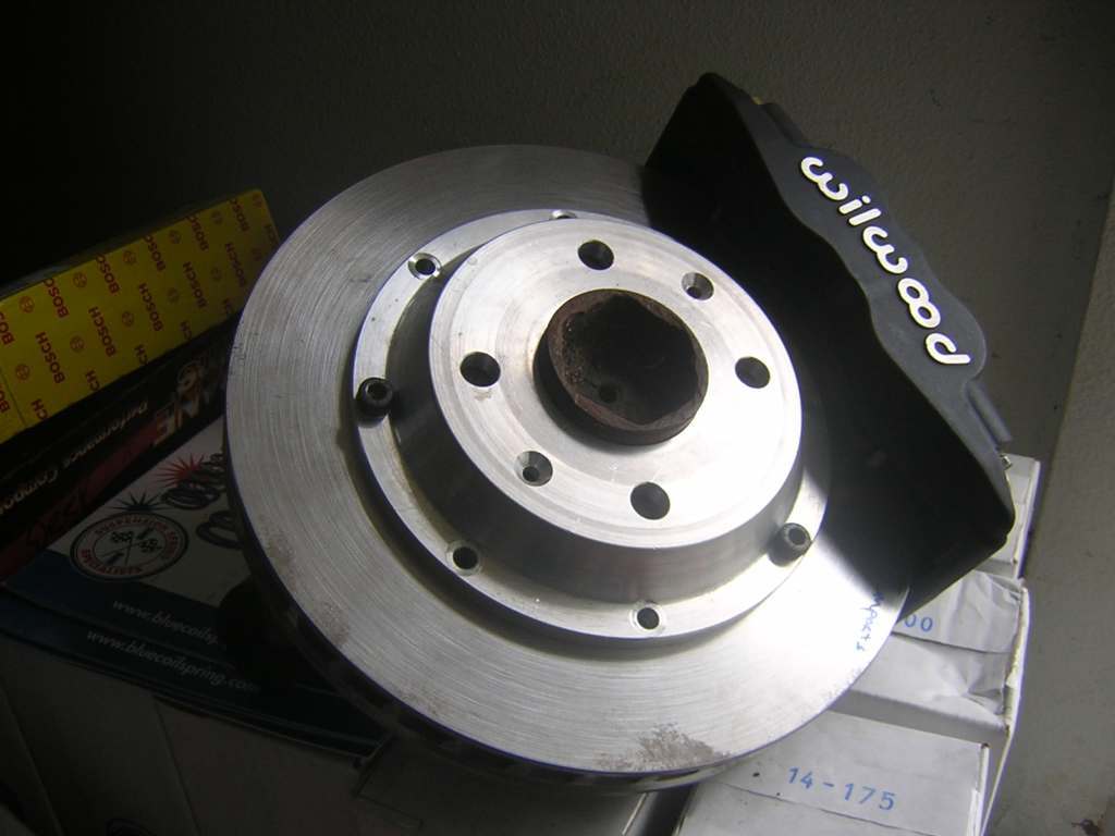 gal/Xratty_Big_Brakes/JVAB_283mm_discs_done.JPG